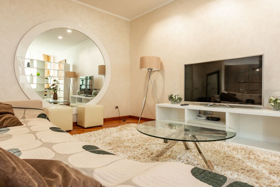 Natuurlijke kleuren woonkamer met houten meubels. Natuurlijke kleuren woonkamer met houten meubels.