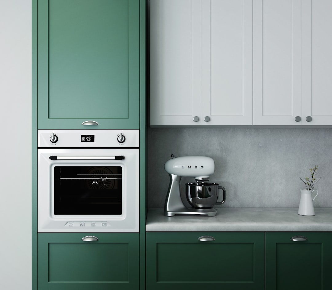 Modulaire keukenapparatuur met verwisselbare onderdelen. Modulaire keukenapparatuur met verwisselbare onderdelen.