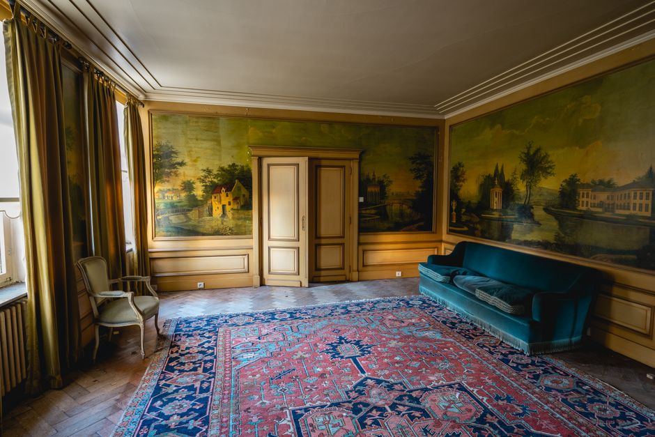 Slimme opbergoplossingen in gezellige herfstinterieur. Slimme opbergoplossingen in gezellige herfstinterieur.